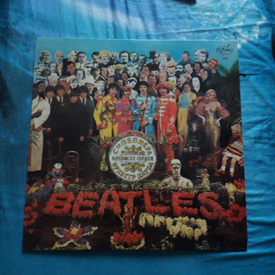 The Beatles - Sgt. Pepper Lonely Heart's Club Band