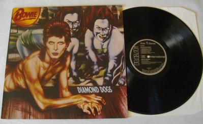 DAVID BOWIE 1974 Diamond Dogs.jpg