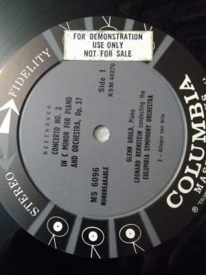 Glenn Gould label.jpg