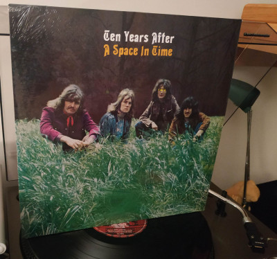 Ten Years After - A Space In Time.jpg