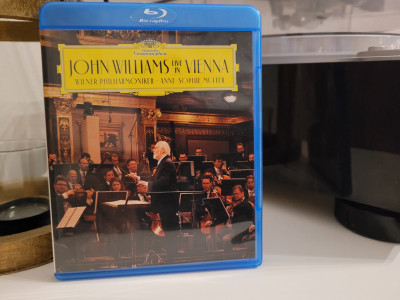 John Williams Anne-Sophie Mutter Wiener Philharmoniker – John Williams Live In Vienna.jpg