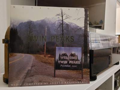 Angelo Badalamenti – Music From Twin Peaks.jpg