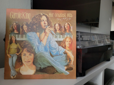 Carole King - Her Greatest Hits (Songs Of Long Ago).jpg