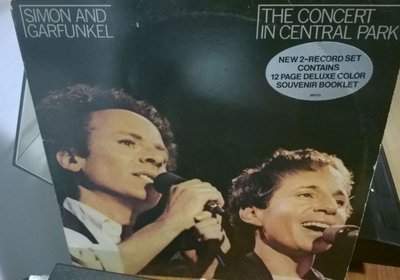 Simon & Garfunkel - The Concert In Central Park (NL 1982).jpg