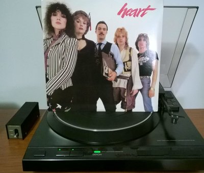 Heart - Greatest Hits (US 1980).jpg