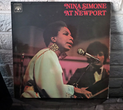 Nina S AN.jpg