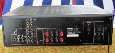 Yamaha_AX-570_b2_700x323_pixels.gif