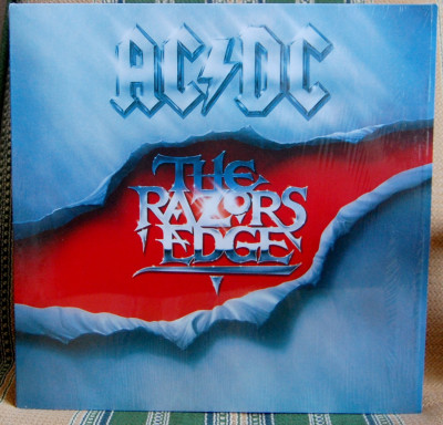 ACDC.JPG