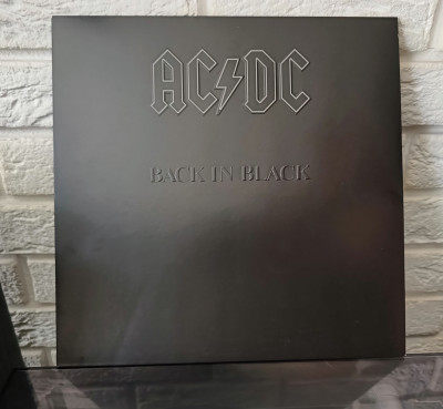 acdc.jpg