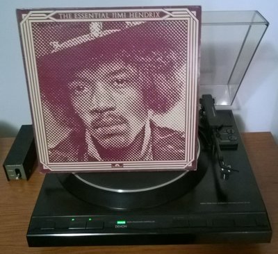 Jimi Hendrix - The Essential Jimi Hendrix (UK 1978).jpg