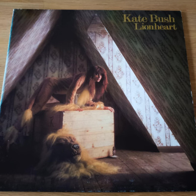 KATE BUSH LIONHEART.jpg