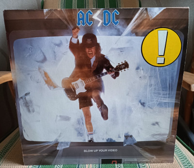 ACDC 4.jpg