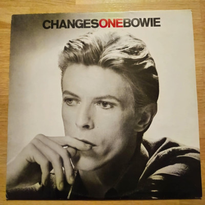 DAVID BOWIE CHANGESONEBOWIE.jpg