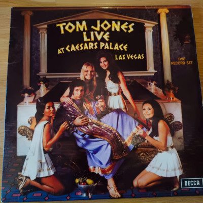 TOM JONES LIVE AT CAESARS PALACE LAS VEGAS.jpeg