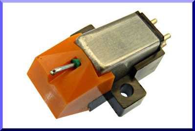 MF 100-105_02.jpg