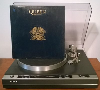 Queen - Greatest Hits II (EU 1991).jpg