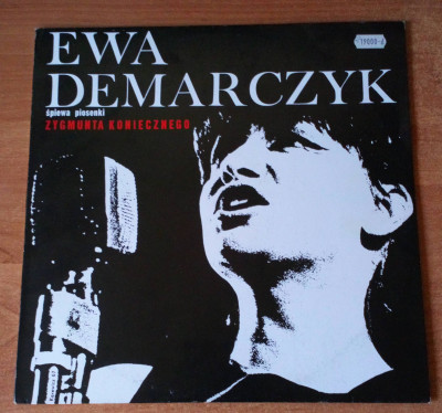 E.D. spiewa piosenki Zygmunta Koniecznego.JPG