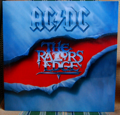 ACDC.JPG