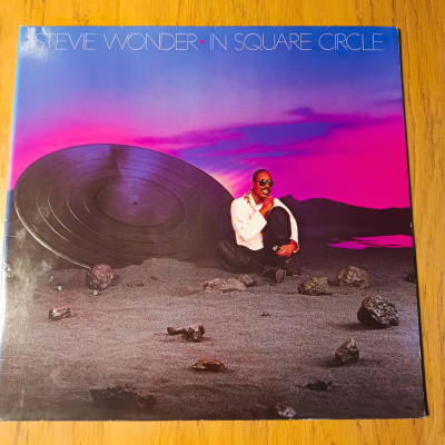 STEVE WONDER IN SQUARE CIRCLE.jpeg