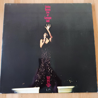 SHIRLEY BASSEY LIVE AT CARNEGIE HALL.jpeg