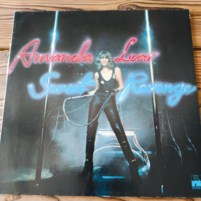 AMANDA LEAR SWEET REVENGE.jpeg