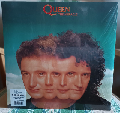 Queen 3.jpg