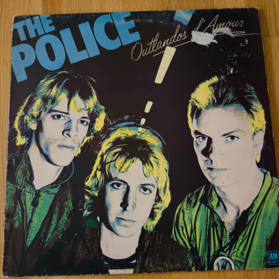 THE POLICE OUTLANDOS D'AMOUR.jpeg
