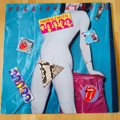 ROLLING STONE UNDER COVER.jpeg