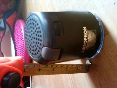 Librophon<br />Zdjęcie przedstawia prawdopodobnie najmniejszy gramofon na świecie.<br />Sprzęt ten pochodzi z lat 70 i odtwarza płyty średnicy 8,5 cm, zasilany jest 4 paluszkami lub opcjonalnie zasilaczem.