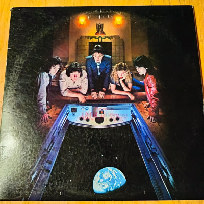 PAUL McCARTNEY BACK TO THE EGG.jpg