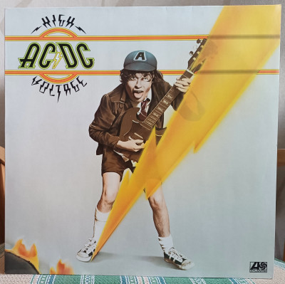 ACDC 2.jpg