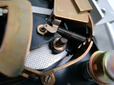 Uszkodzony gumowy oring - mechanizm podnoszenie kolumny ramienia