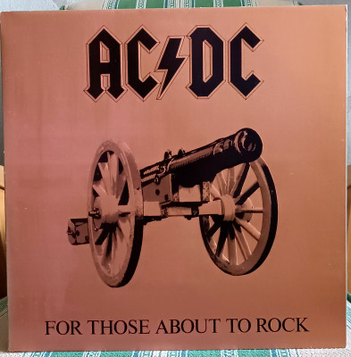 ACDC 8.jpg