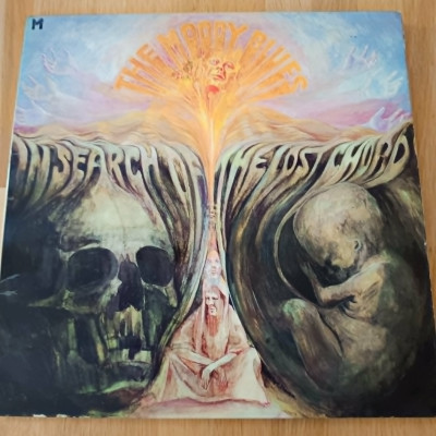 THE MOODY BLUES IN SEARCH OF THE LOST CHORD.jpg