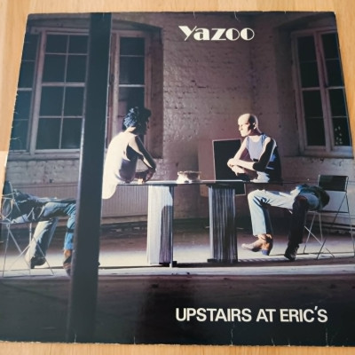 YAZOO UPSTAIRS AT ERIC'S.jpg
