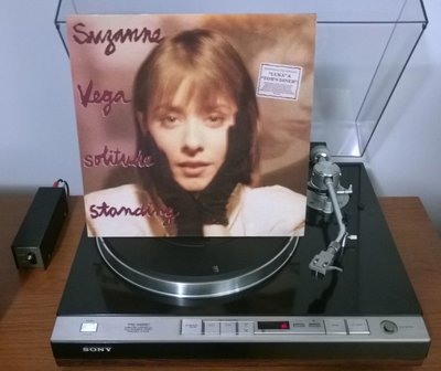 Suzanne Vega - Solitude Standing (EU 1987).jpg
