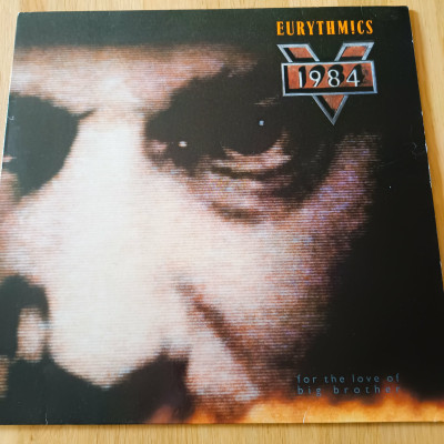 EURYTHMICS 1984.jpg
