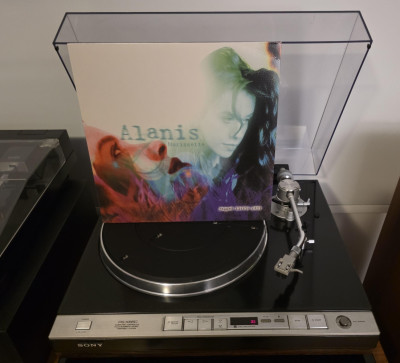 Alanis Morissette – Jagged Little Pill (EU 2021).jpg