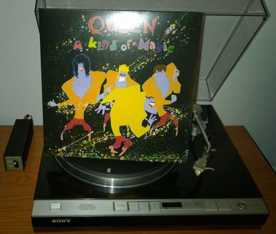 Queen - A Kind Of Magic (EU 2015).jpg