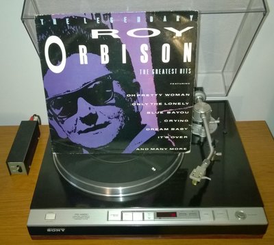 Roy Orbison - The Legendary Roy Orbison (UK 1988).jpg