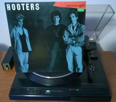 Hooters (The) - Nervous Night (EU 1985).jpg