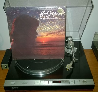 Bob Seger & The Silver Bullet Band - The Distance (US 1982).jpg