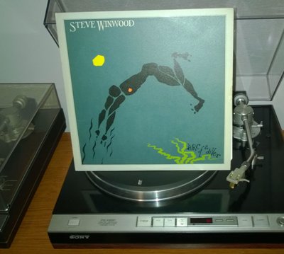 Steve Winwood - Arc Of A Diver (UK 1980).jpg
