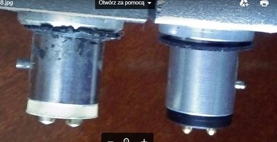 Uchwyt od Adama i nowego koszyka. Inne położenie bolca nie tylko góra/dół, lecz także inna odległość od końców uchwytu