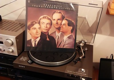 Kraftwerk2.jpg