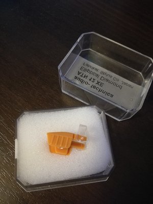 b.jpg