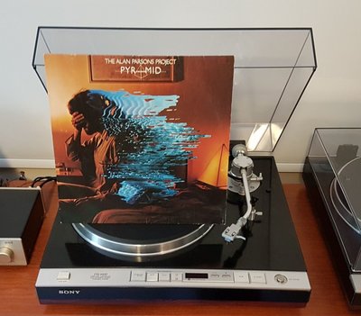 Alan Parsons Project (The) - Pyramid (GER 1978).jpg