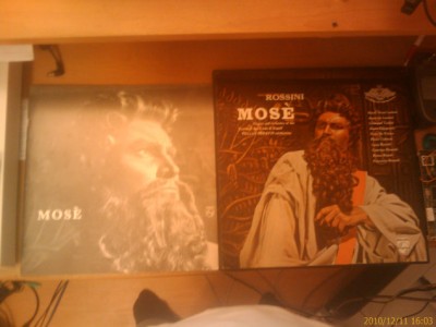 IMAGE_159-2.jpg (58.32 KiB) Przejrzano 989 razy Mojżesz - czteropłytowy boxset z nagraniem opery (mono), w zestawie oprócz gustownego pudełka również tekst