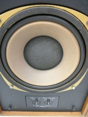 box-l-xwep63bwmz5qgd6f4ug7d3jz6a-1001.jpg