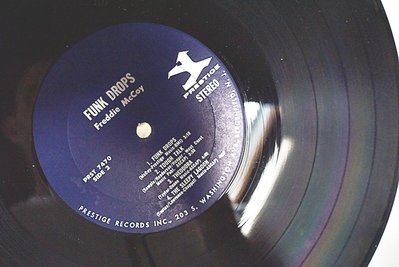 e1-1.JPG